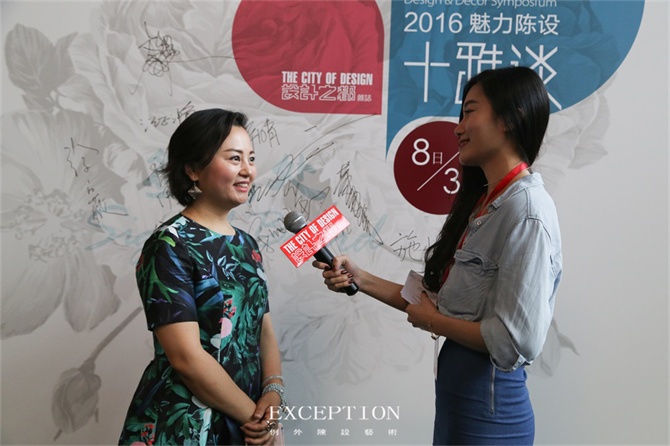 “十雅”魅力綻放，你們注意到女神手上的藍色錦魚了嗎？-別墅設(shè)計,軟裝設(shè)計,室內(nèi)設(shè)計,豪宅設(shè)計,深圳例外軟裝設(shè)計公司