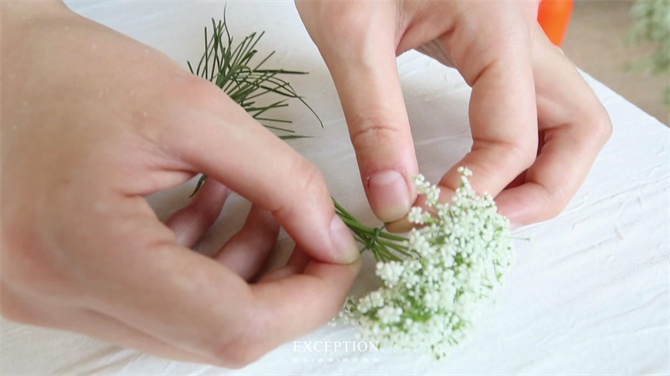 【幾分鐘.軟裝課堂】她用3分鐘搞定一個(gè)浪漫花球，就憑這些？-別墅設(shè)計(jì),軟裝設(shè)計(jì),室內(nèi)設(shè)計(jì),豪宅設(shè)計(jì),深圳例外軟裝設(shè)計(jì)公司