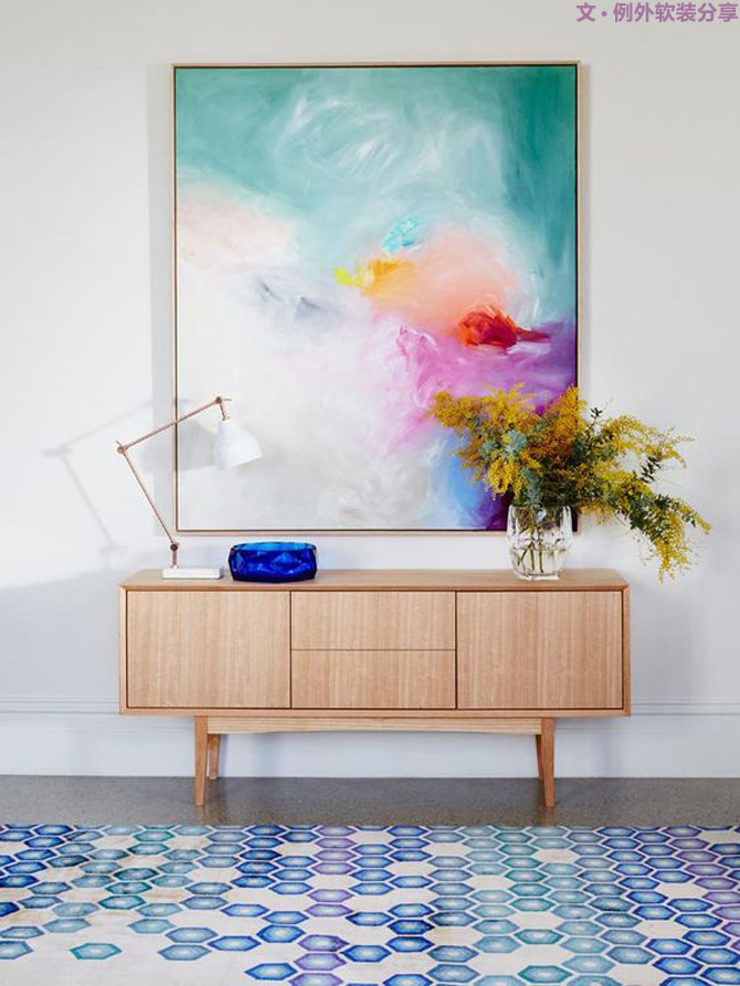 學(xué)會這五大掛畫技巧，分分鐘提升你家的氣質(zhì)！-別墅軟裝設(shè)計,軟裝設(shè)計,室內(nèi)軟裝設(shè)計,室內(nèi)設(shè)計,豪宅設(shè)計,深圳例外軟裝設(shè)計公司