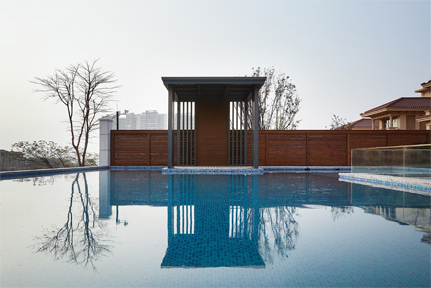 住進(jìn)這座別墅，像蜂巢一樣有安全感